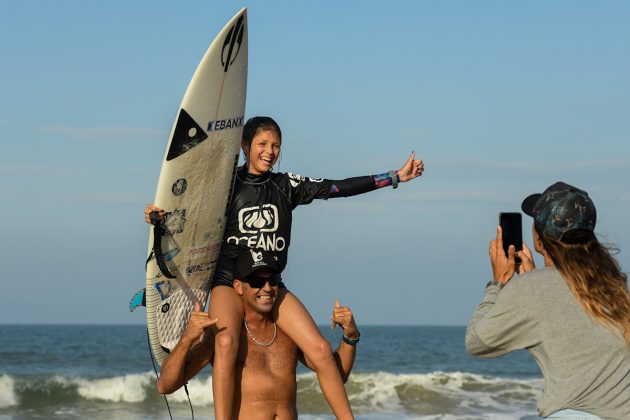 Luara Mandelli, Surf Talentos 2019, Praia Brava, Itajaí (SC). Foto: Marcio David.