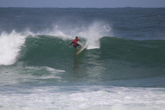 Paulo Roberto, Maricá Surf Pro / AM 2019, Ponta Negra (RJ). Foto: @surfetv / @carlosmatiasrj.