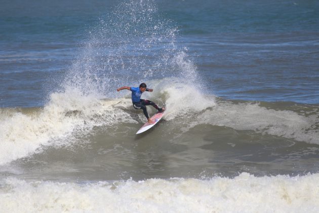 Vitor Ferreira, Maricá Surf Pro / AM 2019, Ponta Negra (RJ). Foto: @surfetv / @carlosmatiasrj.