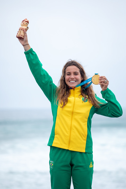 Chloé Calmon conquista a tão sonhada medalha de ouro nos Pan-Americanos 2019, em Punta Rocas, Peru.