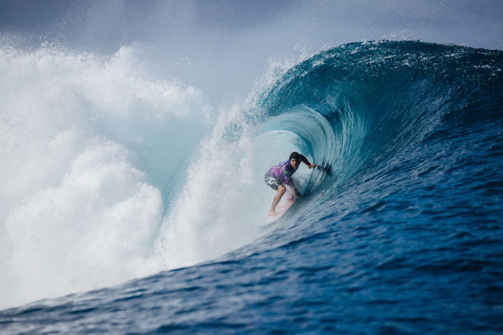 Gabriel Medina é vice-campeão do Tahiti Pro.