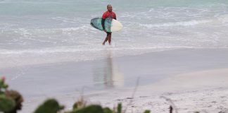 Cabo Frio reabre Espaço do Surfe