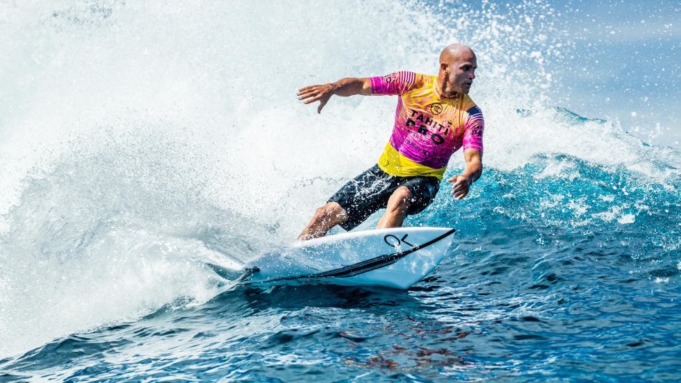 Kelly Slater participa do ISA World Surfing Games pela primeira vez na carreira.