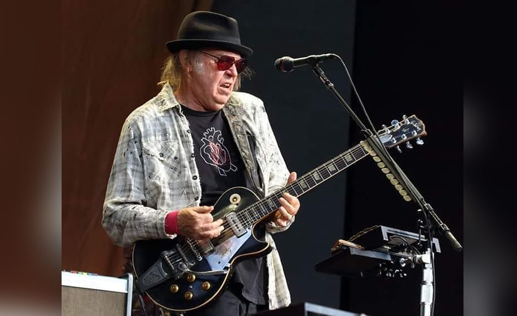 Neil Young é o autor de clássicos como Rockin’ in The Free World e Heart of Gold.