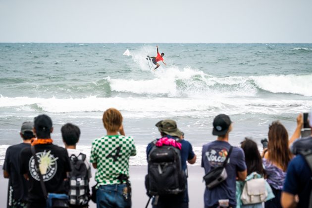 Filipe Toledo, ISA World Surfing Games 2019, Miyazaki, Japão. Foto: ISA / Sean Evans.