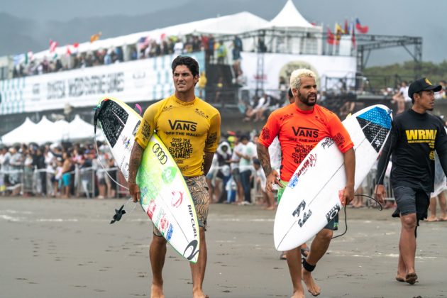 Gabriel Medina e Italo Ferreira, ISA World Surfing Games 2019, Miyazaki, Japão. Foto: ISA / Sean Evans.