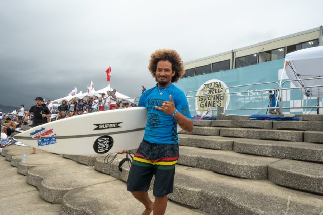 Carlos Muñoz, ISA World Surfing Games 2019, Miyazaki, Japão. Foto: ISA / Sean Evans.