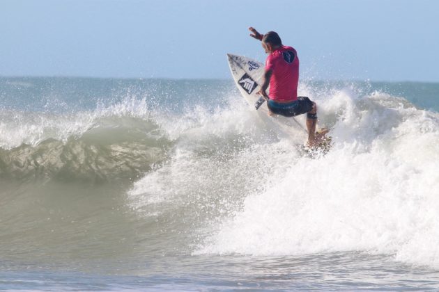 Chico Moura, Pipa Master Surf 2019, Praia do Abacateiro (RN). Foto: Lima Jr.