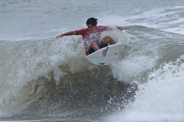 Diego Aguiar, Hang Loose Surf Attack 2019, Praia do Tombo, Guarujá (SP). Foto: Munir El Hage.