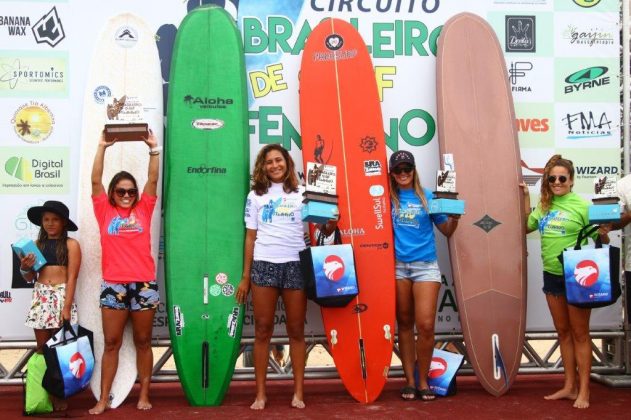 Pódio Longboard, Circuito Brasileiro Feminino 2019, Itamambuca, Ubatuba (SP). Foto: Daniel Smorigo.