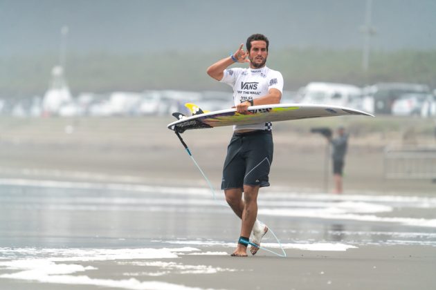 Ramzi Boukhaim, ISA World Surfing Games 2019, Miyazaki, Japão. Foto: ISA / Sean Evans.
