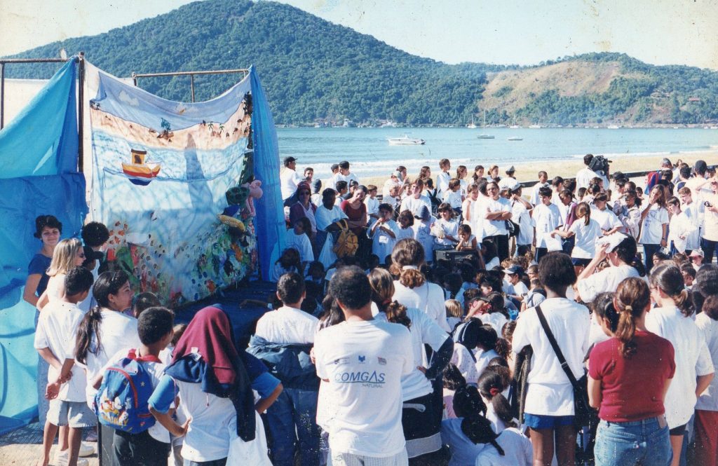 Celebração ao Dia Mundial de Limpeza de Praia é realizada desde 1997 em Ubatuba.
