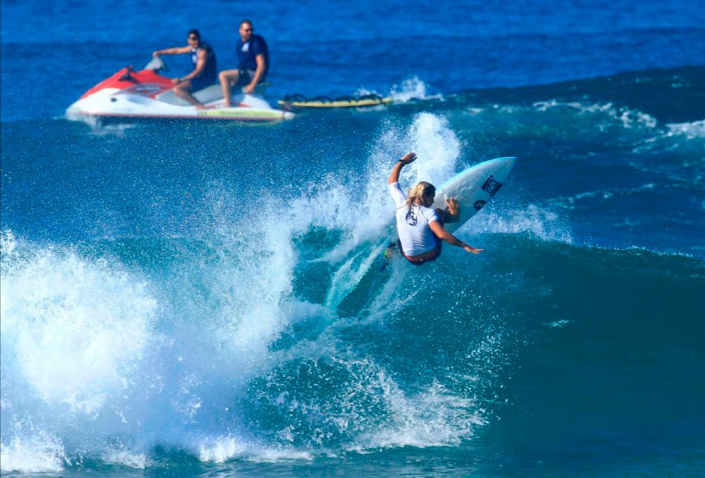 Luiz Mendes é um dos atletas revelados pelo Surf Talentos.
