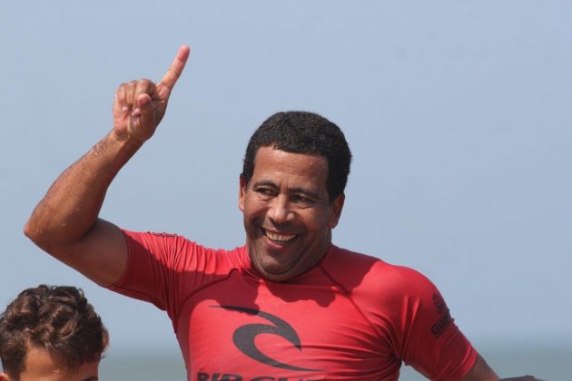 Kias Souza, Rip Curl Guarujá Open 2019, Praia do Tombo (SP). Foto: Renan Oliveira.