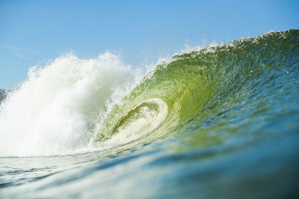 Leilão online da SurfAid oferece recompensas valiosas, como uma sessão no Surf Ranch.