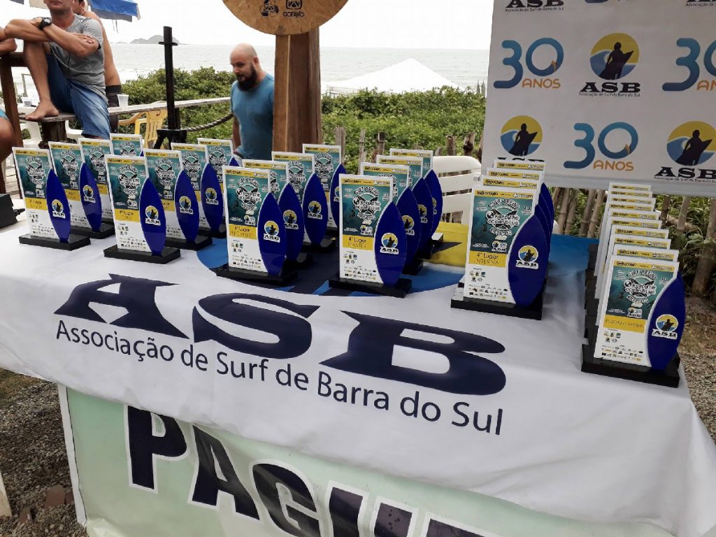 Evento é organizado pela Associação de Surf da Barra do Sul.
