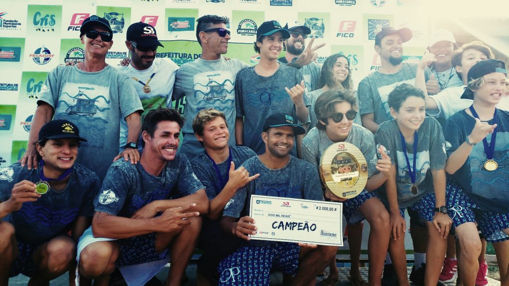 Equipe da ASJ comemora o título do Silverbay apresenta Santa Catarina Interassociações 2019.