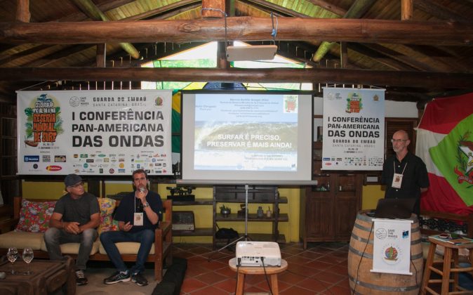 Celebração da Nona Reserva Mundial de Surf, Guarda do Embaú (SC). Foto: Plínio Bordin.