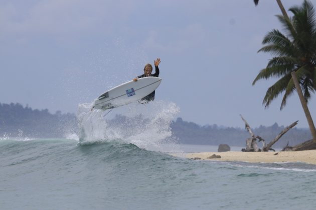 Josh Kerr, Mentawai, Indonésia. Foto: Divulgação.