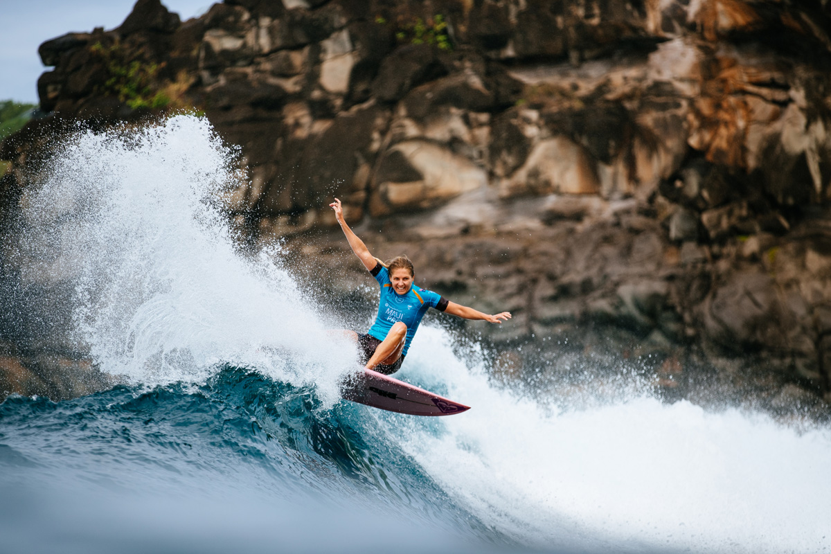 Sete vezes campeã mundial, Stephanie Gilmore deve participar do Grand Slam of Surfing da WSL.