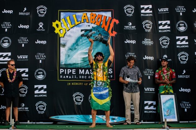 Pódio, Billabong Pipe Masters 2019, North Shore de Oahu, Havaí. Foto: WSL / Sloane.