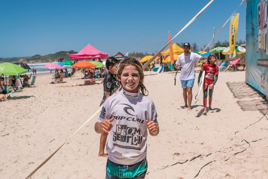 Atleta é local da praia do Santinho, Florianópolis.