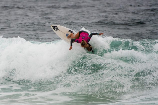 Nadia Erostarbe, Surfest Newcastle Pro 2020, Merewether Beach, Austrália. Foto: WSL / Tom Bennett.