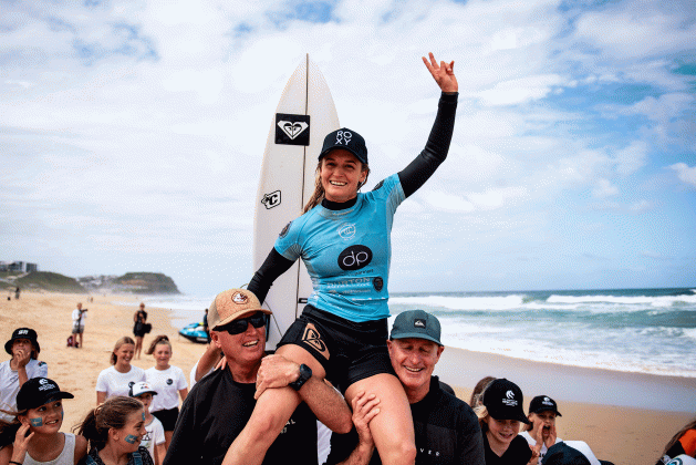 Bronte Macaulay, Surfest Newcastle Pro 2020, Merewether Beach, Austrália. Foto: WSL / Tom Bennett.