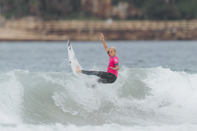 Sophie McCulloch, Sydney Surf Pro 2020, Manly Beach, Austrália. Foto: WSL / Matt Dunbar.