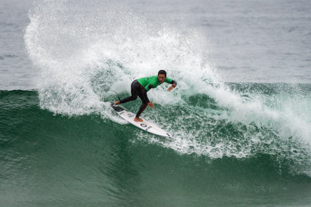 Lucas Vicente, Surfest Newcastle Pro 2020, Merewether Beach, Austrália. Foto: WSL / Tom Bennett.