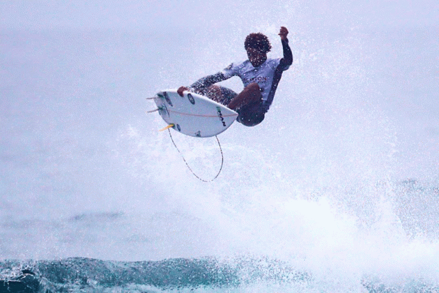 Victor Bernardo, Surfest Newcastle Pro 2020, Merewether Beach, Austrália. Foto: WSL / Tom Bennett.
