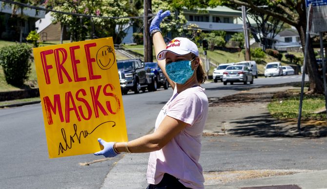 Carissa faz a sua parte durante a pandemia de Covid-19 no Havaí.