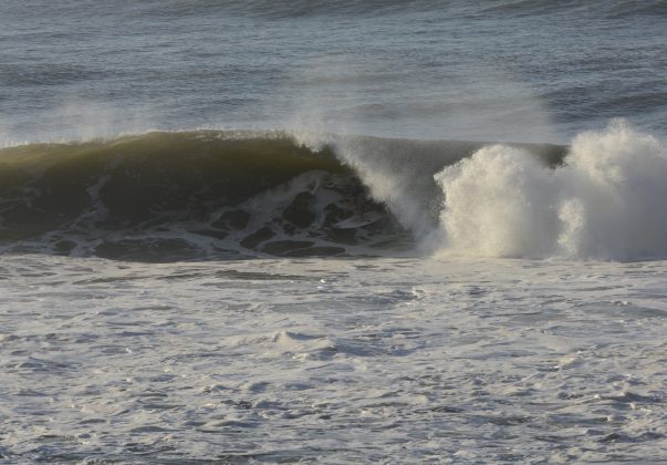 Daison Pereira, Praia da Cal, Torres (RS). Foto: Angelo Demore / @angelinphotos.