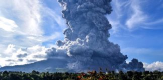 Erupção assusta moradores