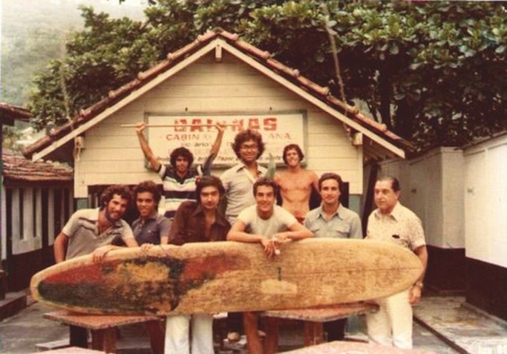 Foto que marca o início da Orca Surfboards em Santos.