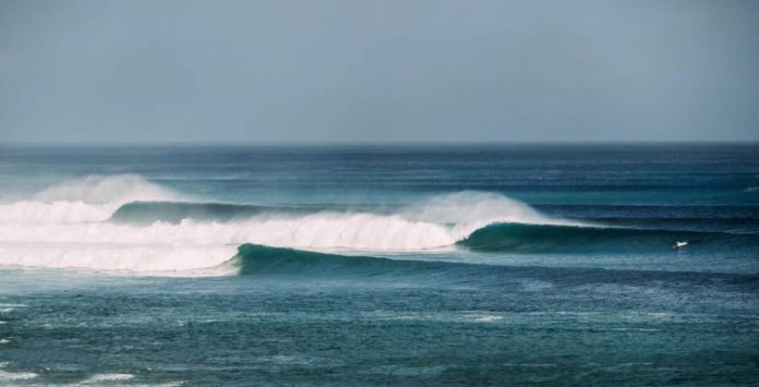 Bali conta com uma das melhores ondas do mundo.
