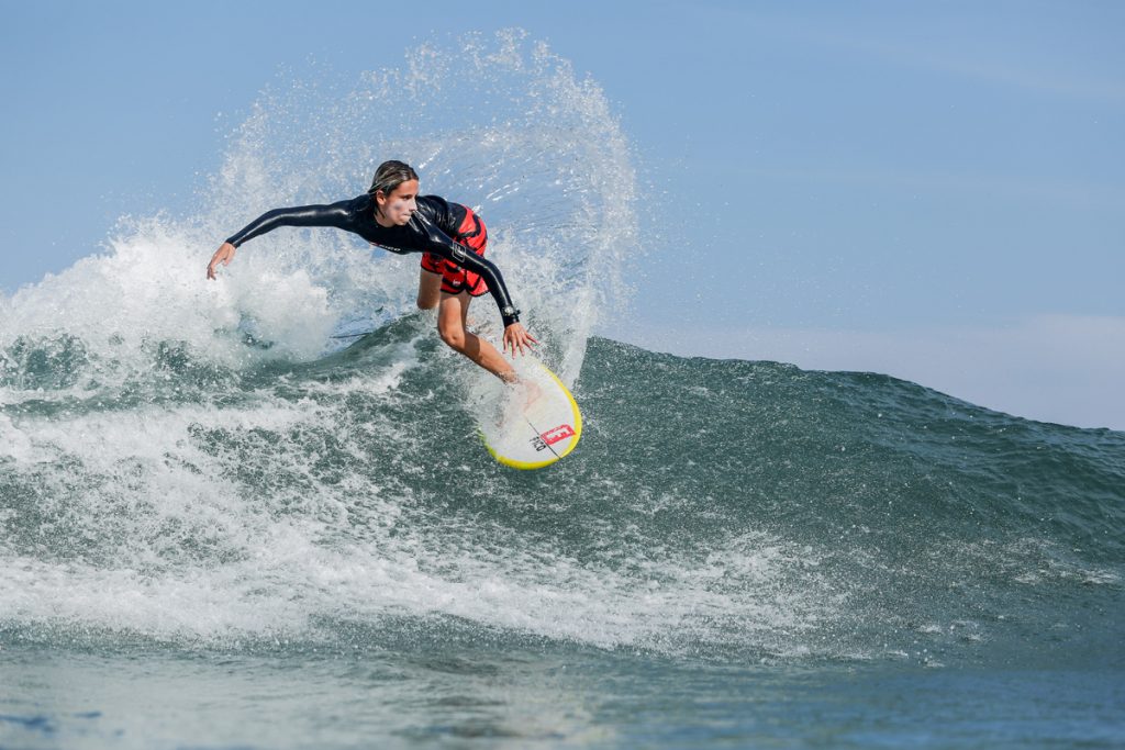 Murilo Brandt é campeão Sub 18 no Circuito Itajaí Surf Open (SC).