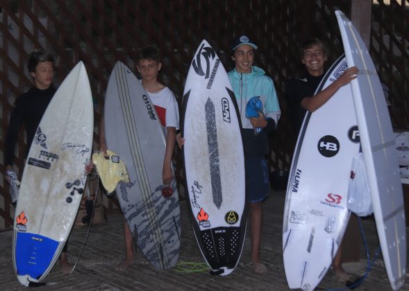 Pódio Sub 16,  Kids Like Surfing 2020, Joaquina, Florianópolis (SC). Foto: Basilio Ruy/P.P07.