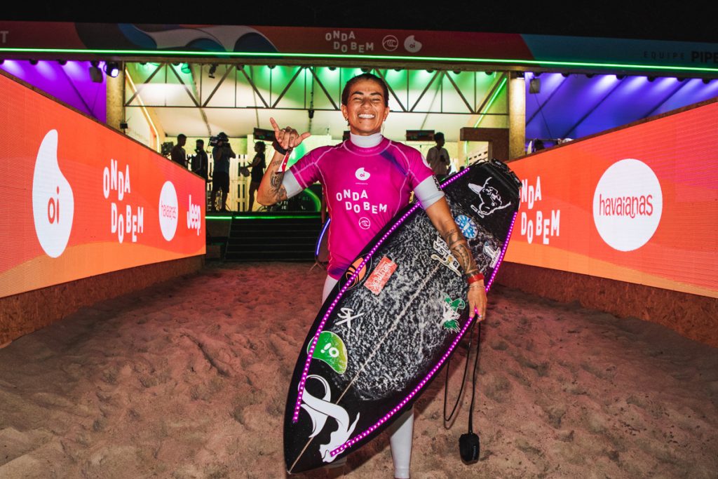 Silvana Lima vai atrás de uma medalha na estreia do surfe nos Jogos Olímpicos.