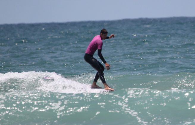 Gabriel Mendonça, 1º Surfe Treino de Longboard, Ouvidor, Garopaba (SC). Foto: @funcionalsurfkids.