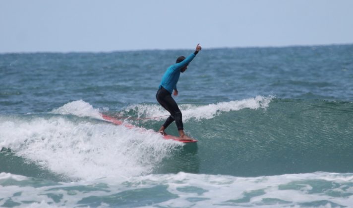 Maneca do Rosa, 1º Surfe Treino de Longboard, Ouvidor, Garopaba (SC). Foto: @funcionalsurfkids.