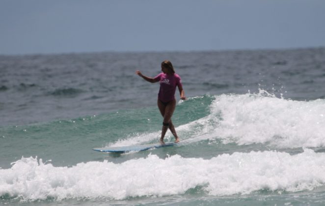 Maya Nobre, 1º Surfe Treino de Longboard, Ouvidor, Garopaba (SC). Foto: @funcionalsurfkids.