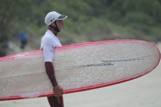 Márcio Vilela, 1º Surfe Treino de Longboard, Ouvidor, Garopaba (SC). Foto: @funcionalsurfkids.