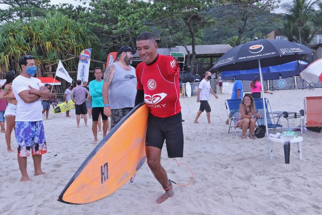 Surfe Adaptado, Quiksilver Estadual 2020, Camburi, São Sebastião (SP). Foto: Munir El Hage.
