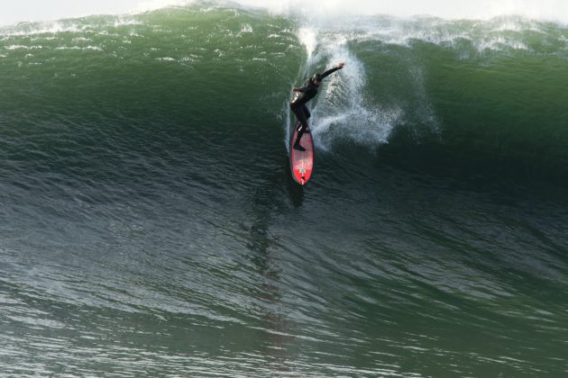 Marcos Tirox, Mavericks, Califórnia (EUA). Foto: Pedro Bala Photography / @surf.travel.explore.