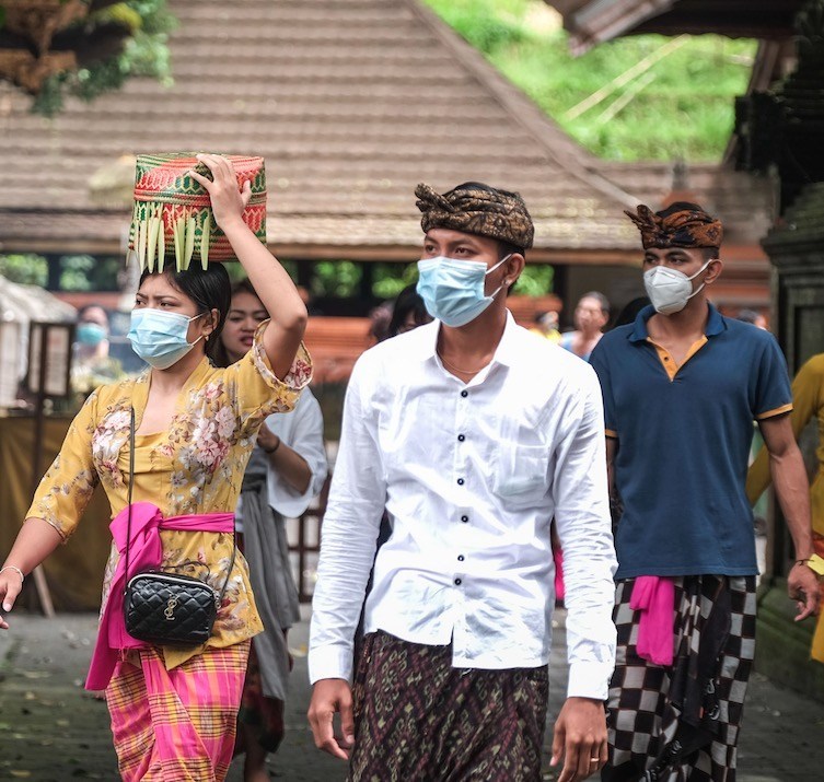 Suarjaya está otimista que o programa de vacinação eleve Bali, que recebeu 51 mil doses da vacina, à província com o maior taxa de adesão ao programa.