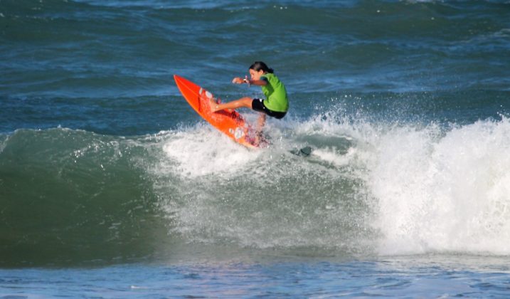 Alma Gorgiolu, Surf Kids 2021, Portinho, Imbituba (SC). Foto: @funcionalsurfkids.