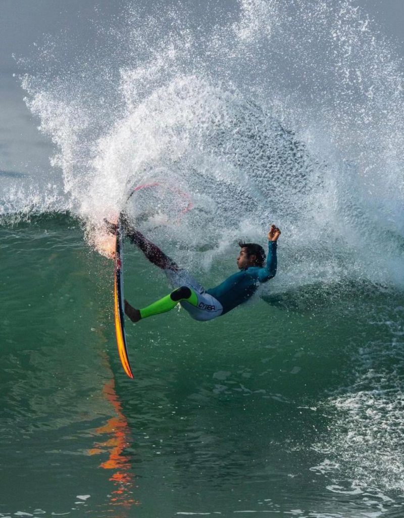 Kei Kobayashi leva a melhor na final norte-americana do Surf Web Series.