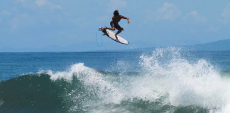 Surfári na Indonésia