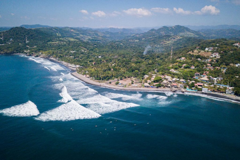 El Sunzal é um dos palcos do Surf City El Salvador.